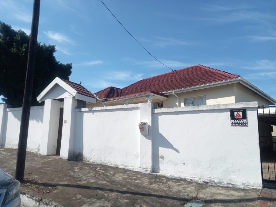 3 Bedroom Property for Sale in Cambridge West Eastern Cape